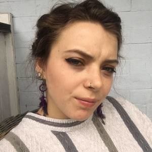 Meet your Posher, Madeline